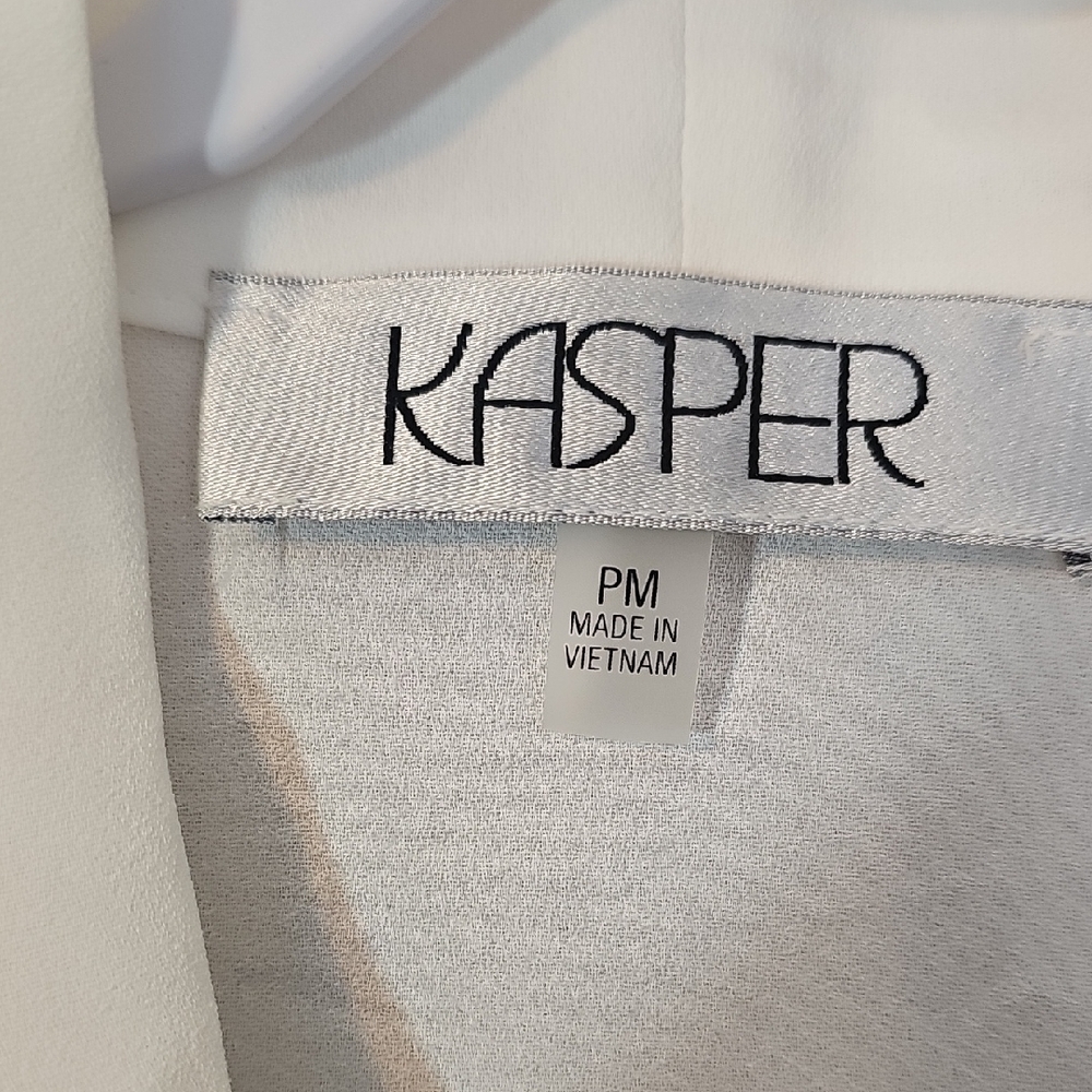 Kasper Elegant White Ruffle Blouse - Picture 2 of 7